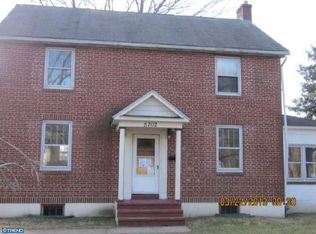 5702 Beaver Dam Rd, Bristol, PA 19007