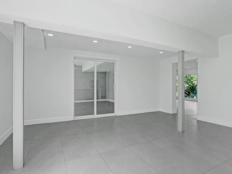6700 E Tropical Way — Photo 13