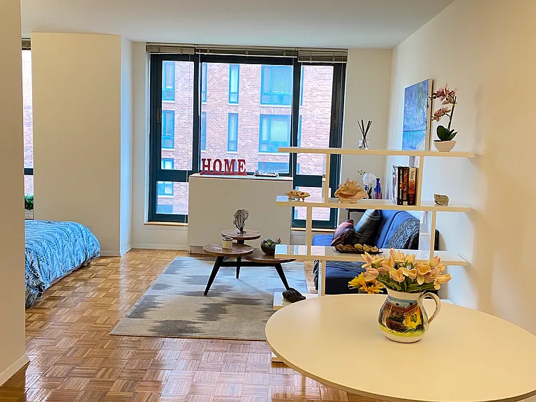 1 Irving Pl #P9I — Photo 1