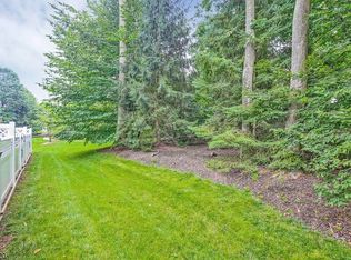 14 Hale Ct, Basking Ridge, NJ 07920