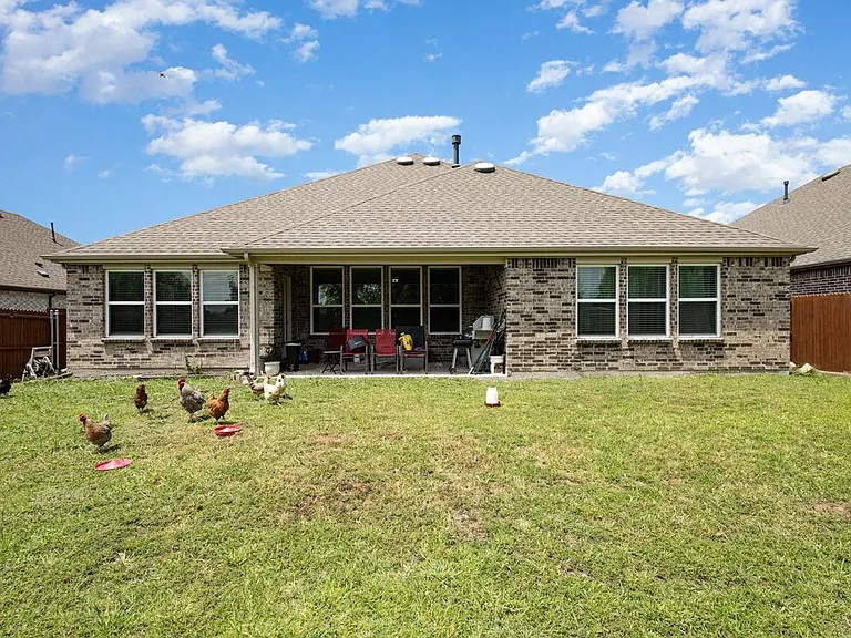 2408 Tawakoni Dr — Photo 7