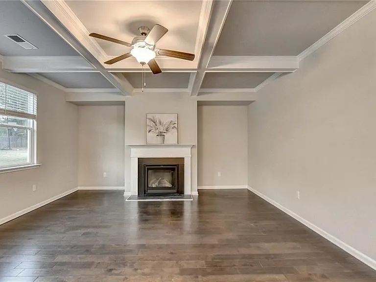 461 Paxton Ln — Photo 15