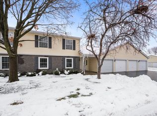 652 Mallard Ct #1, Bartlett, IL 60103