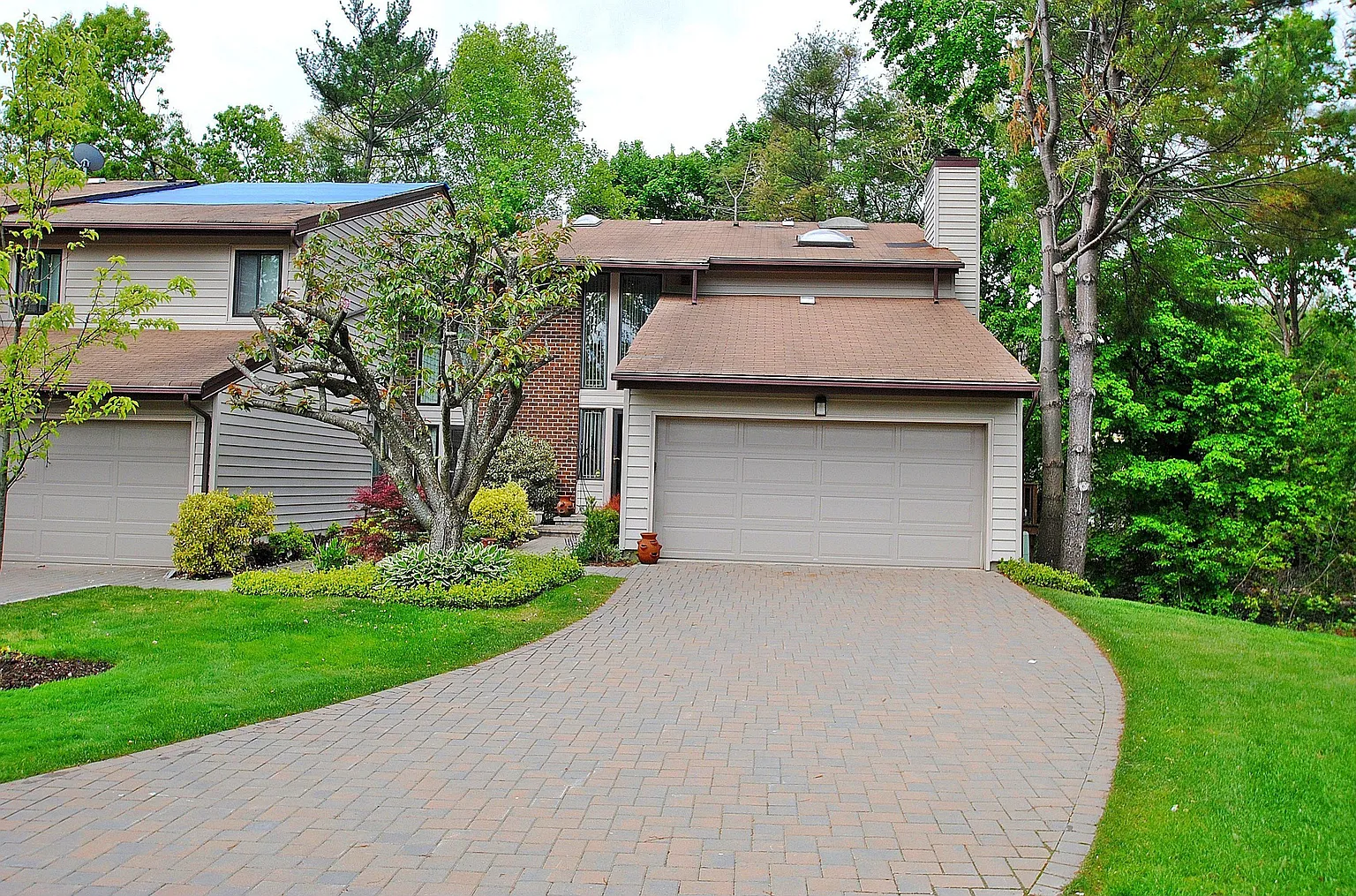 25 Club House Ct photo 1