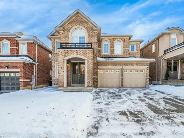 22 Woodhouse St, Hamilton, ON L9K 0H2