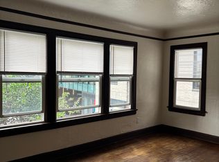 4541 Brooklyn Ave NE, Seattle, WA 98105