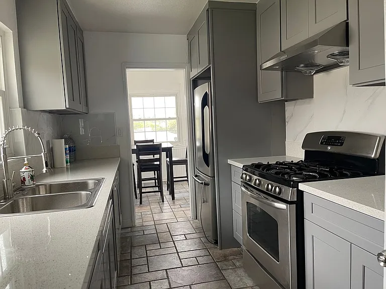 7262 Stanford Ave — Photo 3