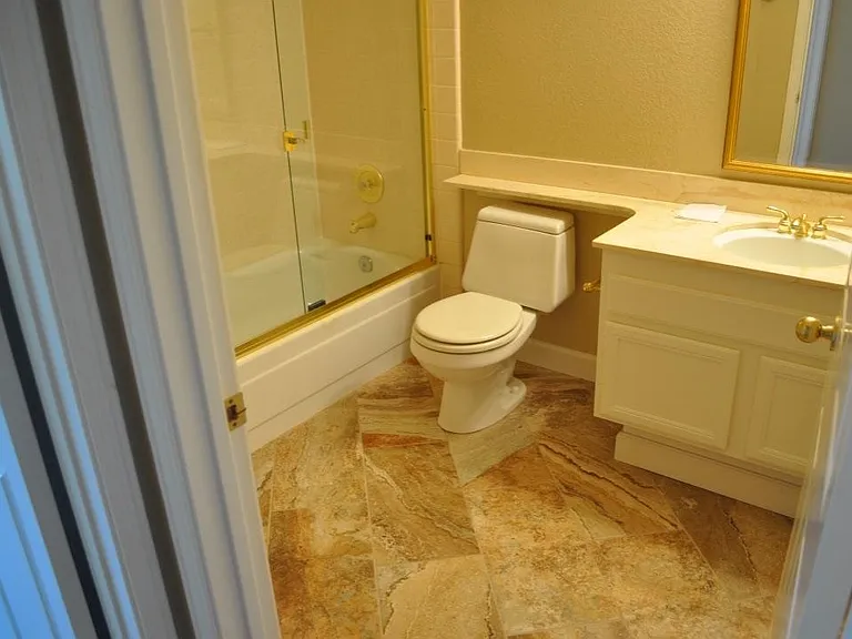 2920 Union St #301 — Photo 7