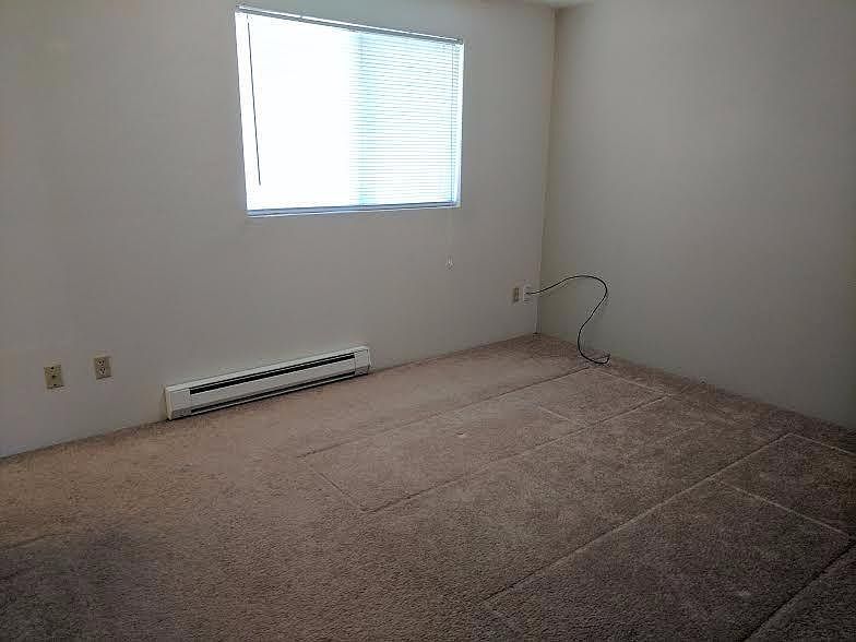 2nd image of 1410 Fifth