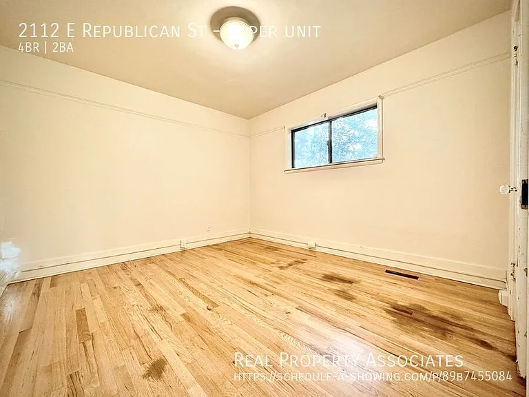 2112 E Republican St #UPPER — Photo 10