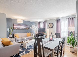 3814A Bloor St W #1, Toronto, ON M9B 6C2