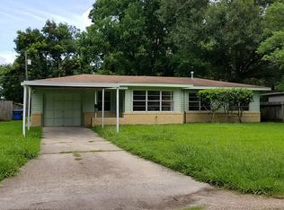 2714 John Dr, La Marque, TX 77568