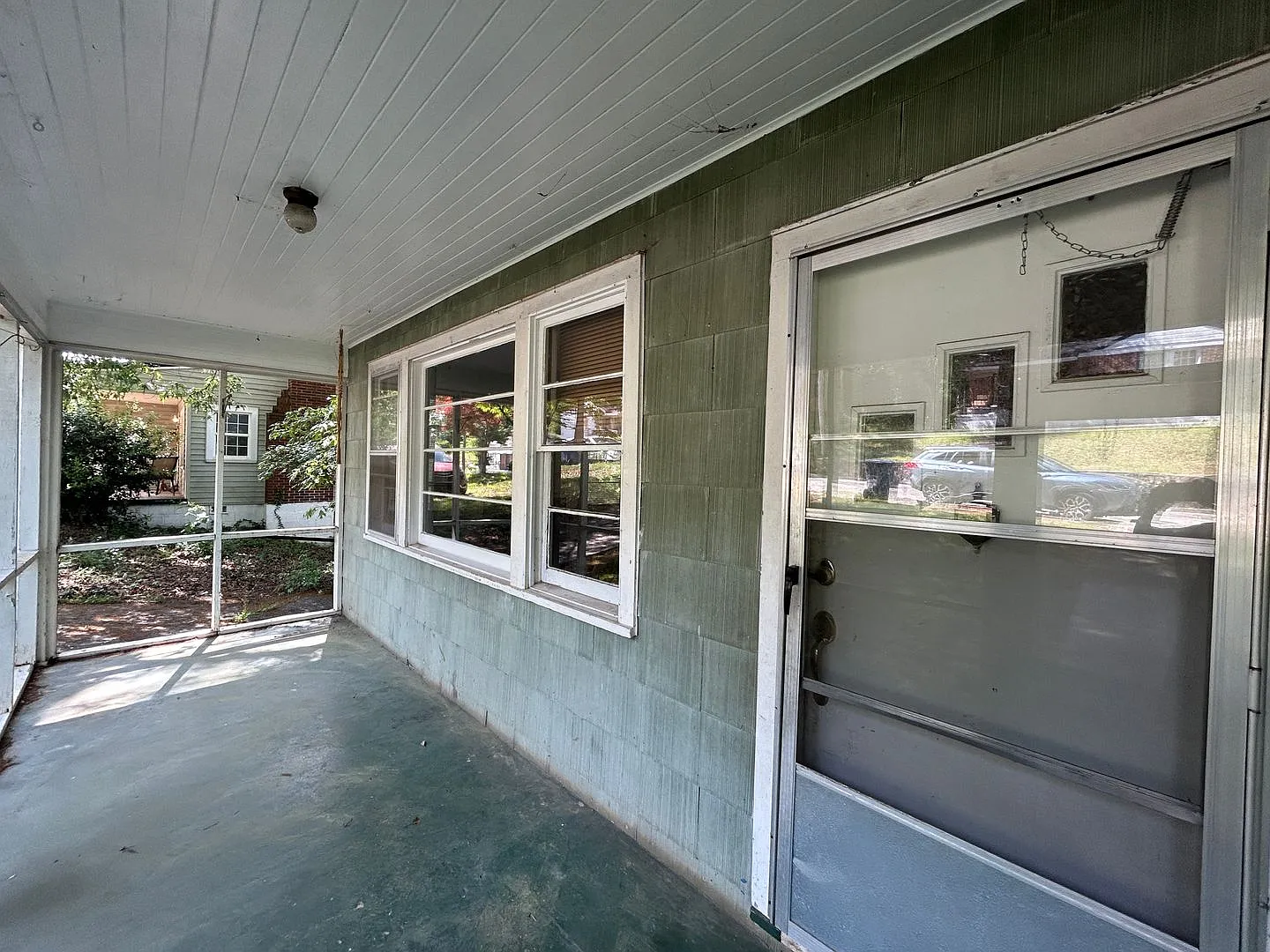 1822 Abbott Avenue — Photo 2