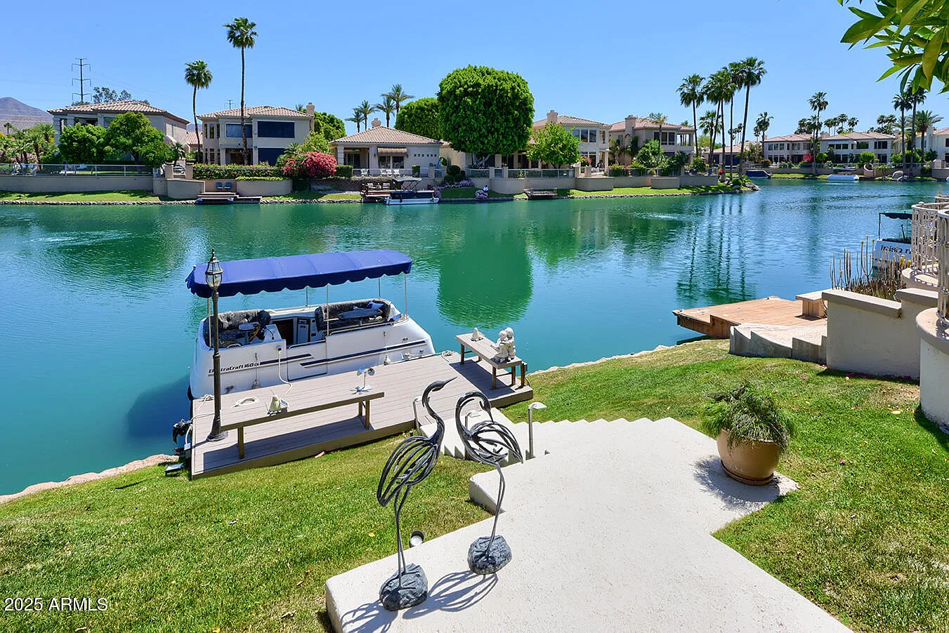 4 bed, 3.0 bath, 3196 sqft, $8,500 — Photo 2