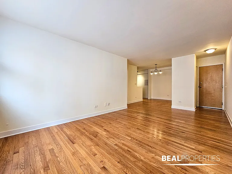 625 W Wrightwood — Photo 22