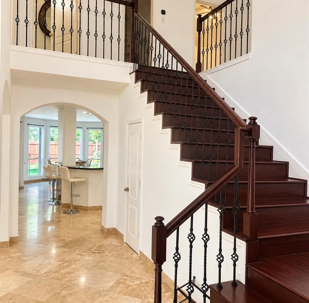 4 bed, 2.5 bath, 3157 sqft, $3,500 — Photo 2
