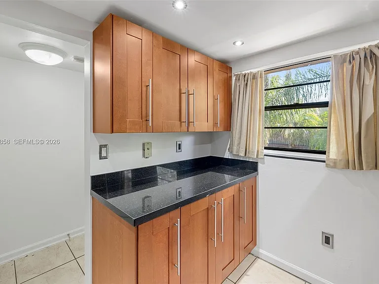 10835 SW 112th Ave #305 — Photo 10