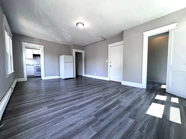 50 Glendale Ave APT 5, Providence, RI 02906