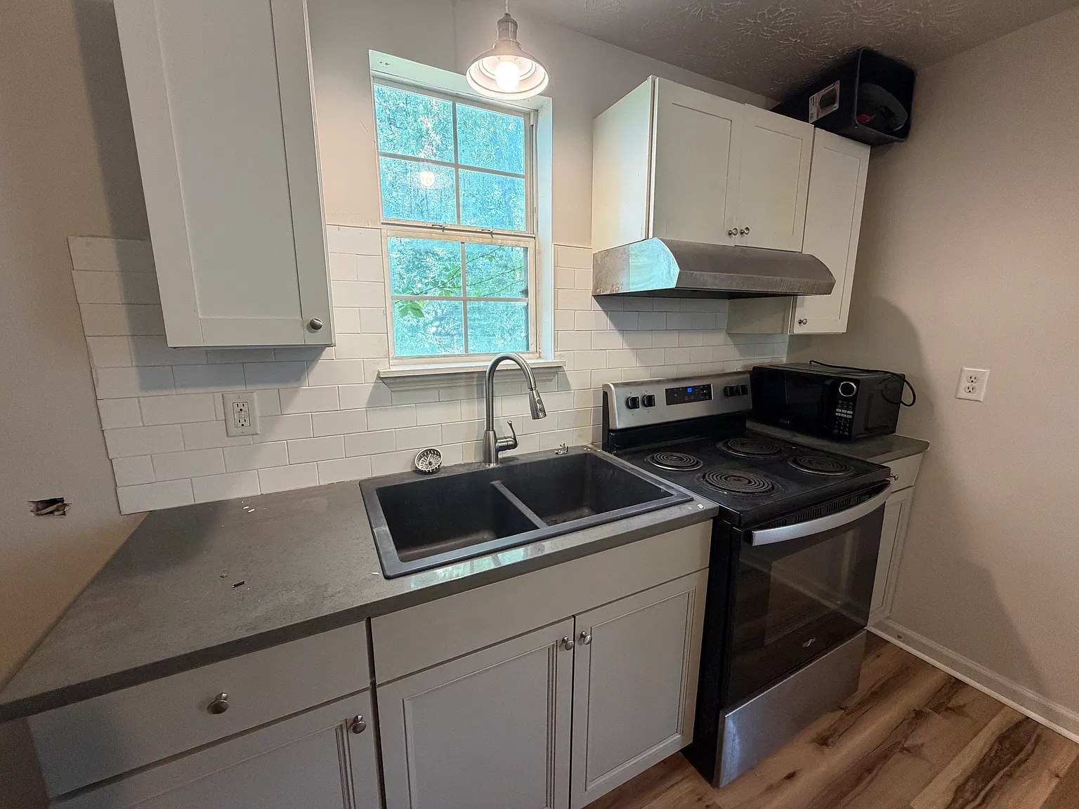 2 bed, 1100 sqft, $1,400 — Photo 4