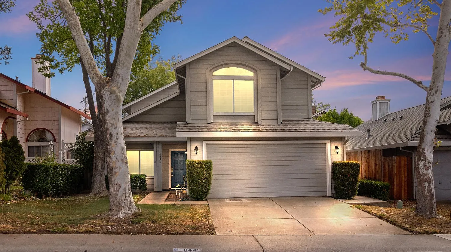 8445 Bramble Bush Cir photo 1