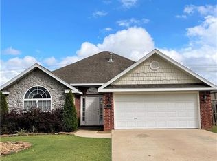 1362 Saint Claire St, Pea Ridge, AR 72751