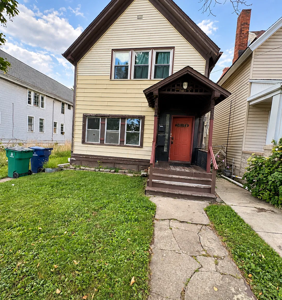 300 Maryland Ave - Lower — Photo 1