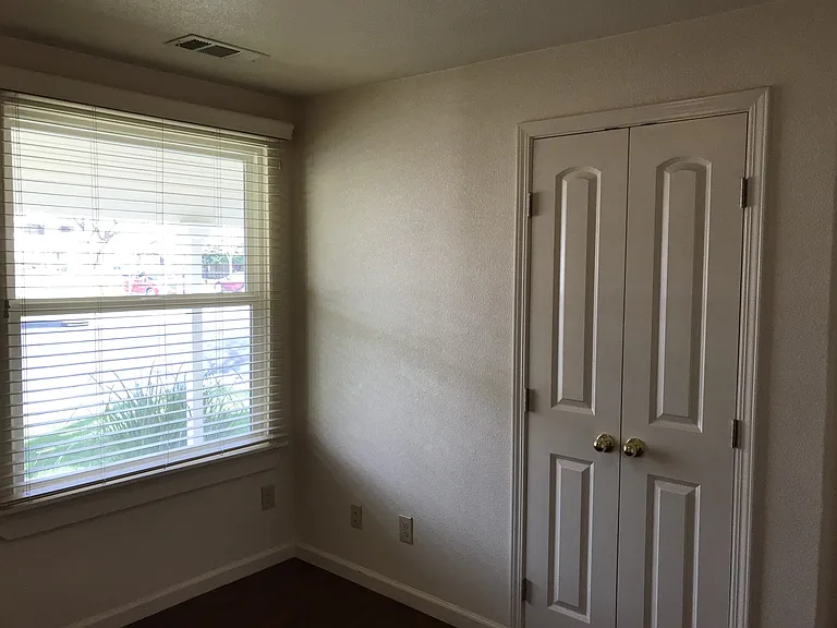 324 Stevenson St — Photo 17