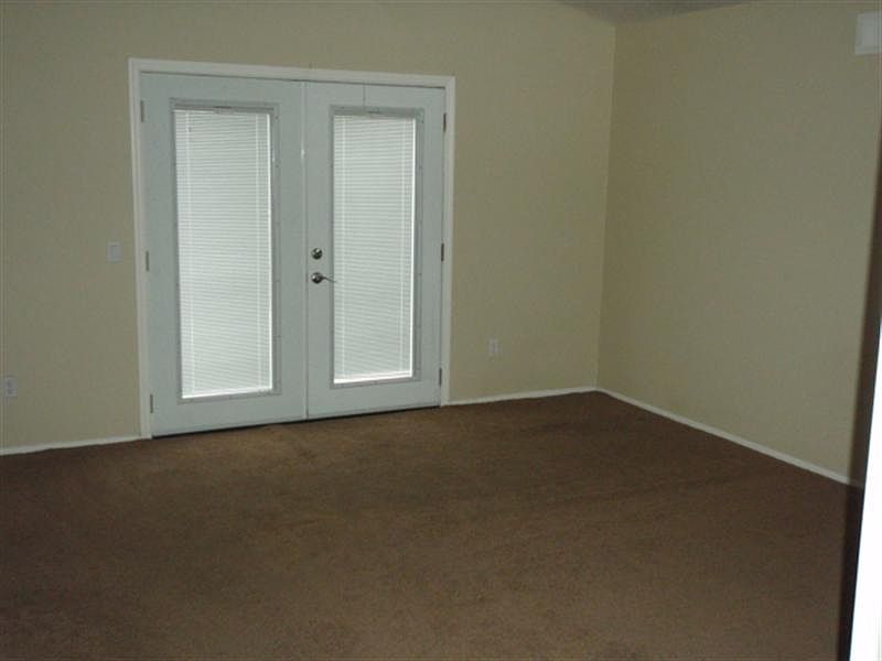 2nd image of 1581 Evergreen Dr