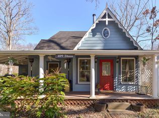 409 5th Ave, Washington Grove, MD 20880