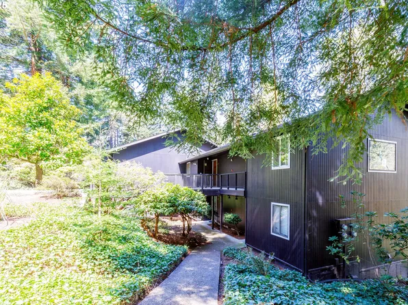 2691 Woodstone Pl, Eugene, OR 97405