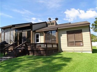 17 April Point Dr S #17, Montgomery, TX 77356