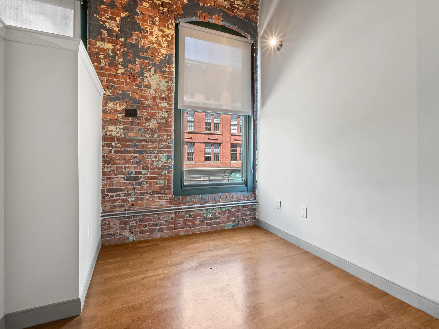 Studio, 559 sqft, $1,300 — Photo 3
