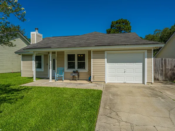 123 Manchester Rd, Summerville, SC 29486