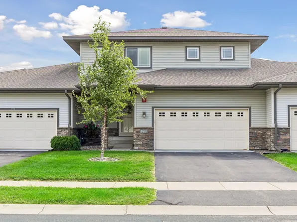 1232 Vernon Dr, Carver, MN 55315