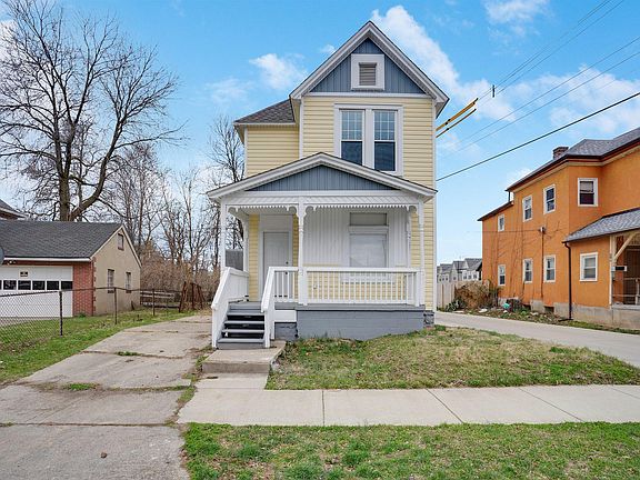 3rd image of 147 N Winner Ave