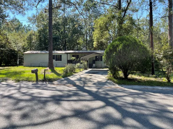 1804 Rhoda St, Waycross, GA 31503