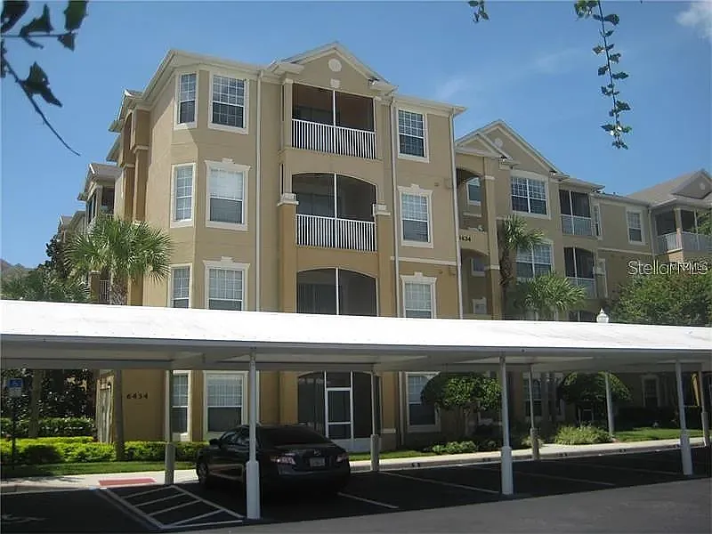 3 bed, 1395 sqft, $2,395 — Photo 2