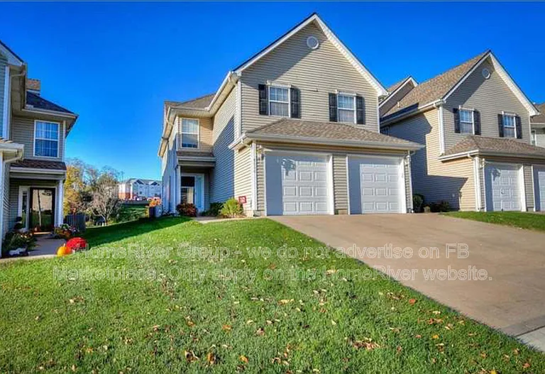 8010 N Elmwood Ave — Photo 1