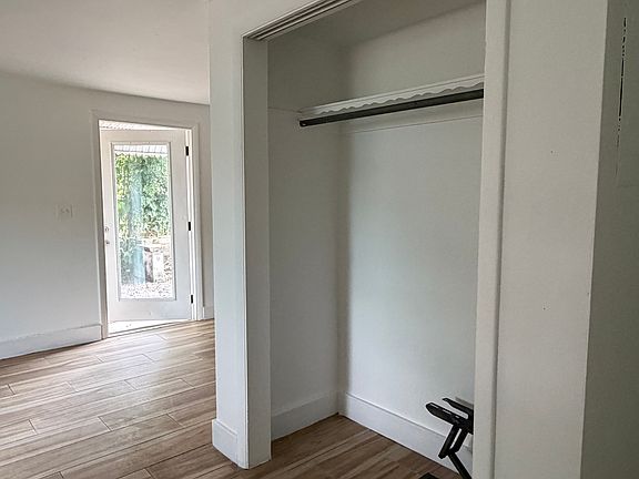 5th image of 49 SW 11th St APT 3
