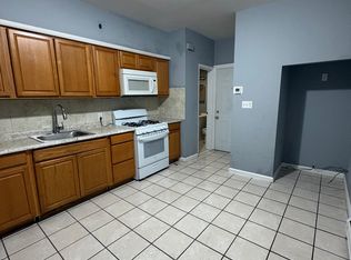 12 E 36th St FLOOR 2, Bayonne, NJ 07002