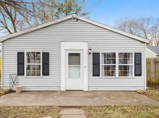 219 25th St N, Springfield, MI 49037