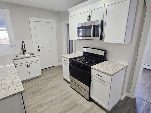 stamford-connecticut-240502497 picture