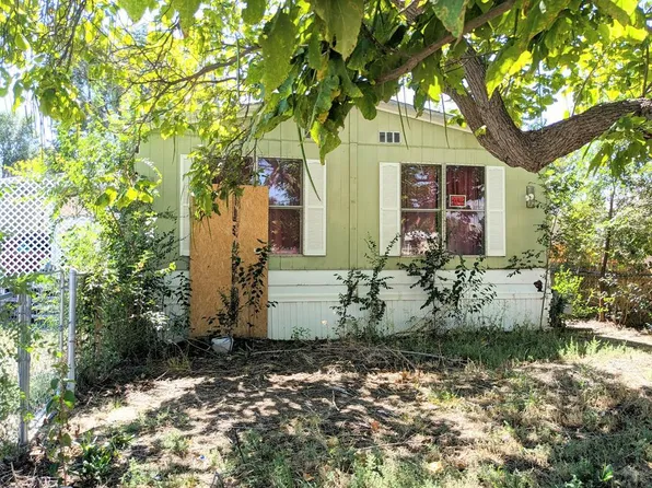 2416 Kara Ct, Pueblo, CO 81004