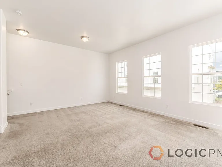 10592 S Redknife Dr — Photo 7