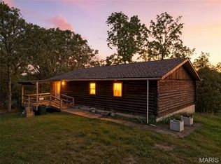 7433 Hillsboro House Springs Rd, Cedar Hill, MO 63016