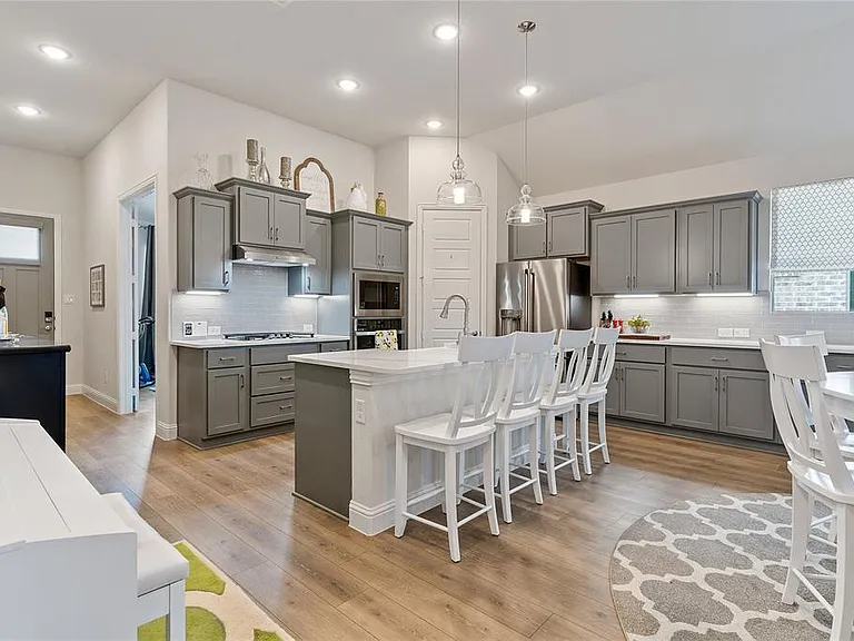3908 Starlight Creek Dr — Photo 11