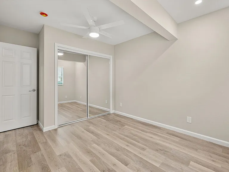 165-175 San Angelo Ave — Photo 21