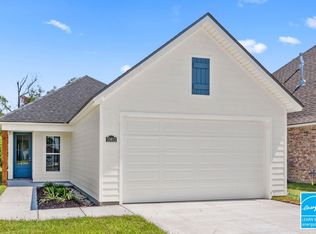 10612 Highland Lakes Dr, Denham Springs, LA 70726