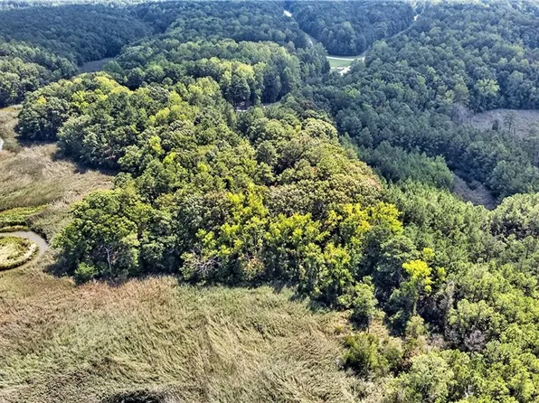 1201 Creekway Dr, Smithfield, VA 23430