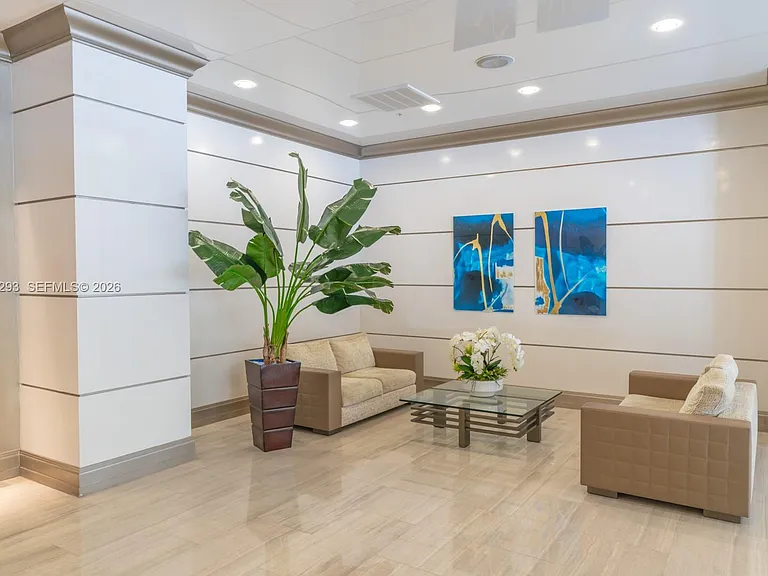 19390 Collins Ave #17 — Photo 33